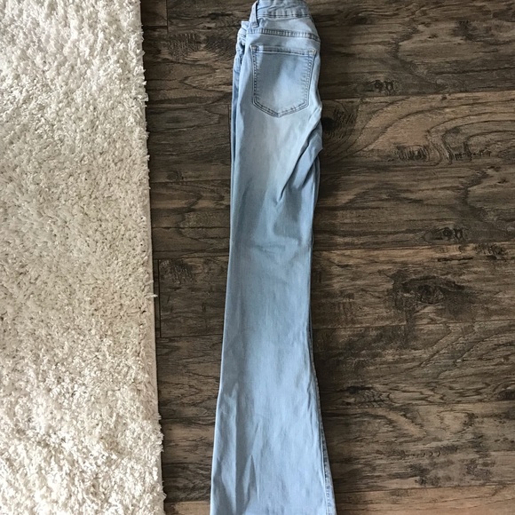 High waisted Flare Jeans - Picture 3 of 6